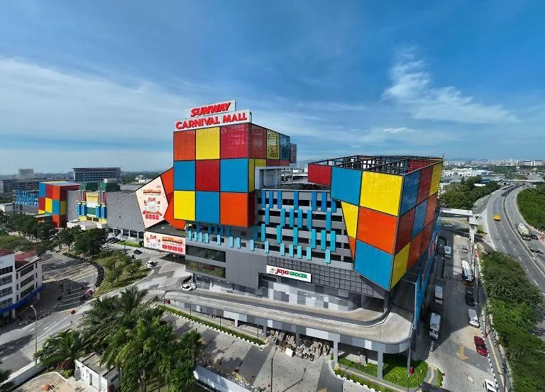 Cozy&Comfy Suite Room Perai
